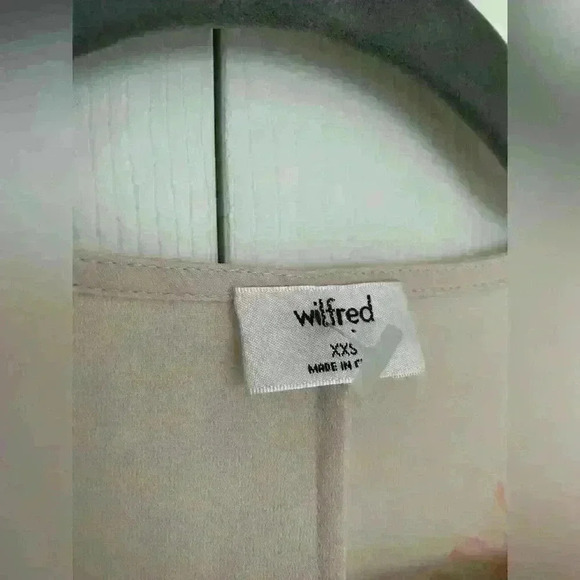 NWOT ARITZIA  WILFRED TIA FLORAL FRONT TIE BLOUSE XXS - Picture 7 of 7